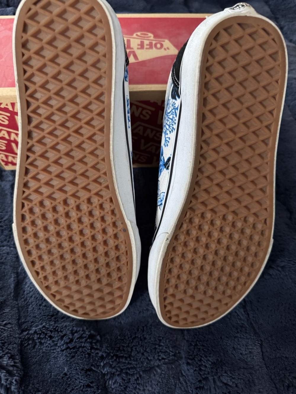 Vans Black, White & Blue Floral Old Skool Sneakers - Picture 3 of 3